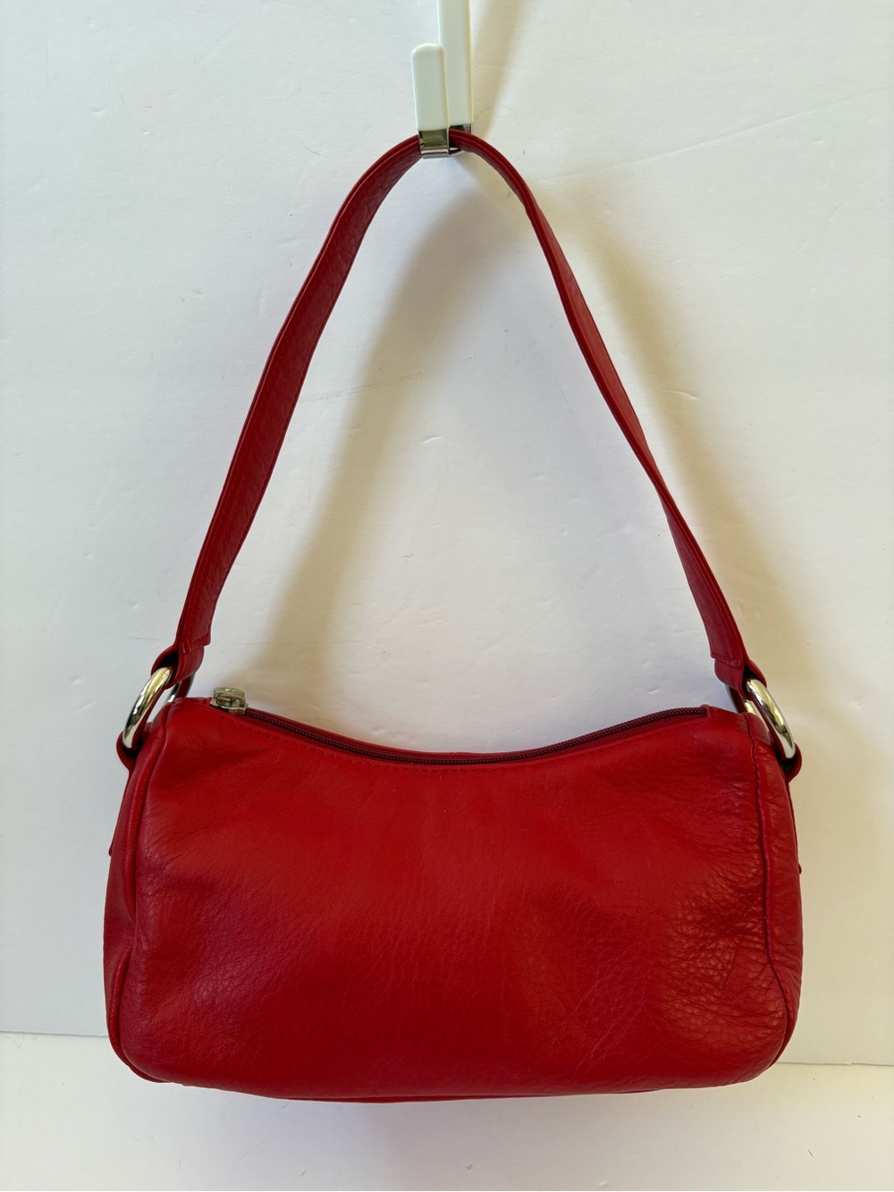 VNTG Wilsons Leather Red Crescent Baguette Shoulder Bag Purse Baddie Academia